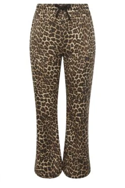 LIMITED COLLECTION Pantalon De Jogging Large à Imprimé Léopard Marron 13 LIMITED COLLECTION Pantalon De Jogging Large à Imprimé Léopard Marron -Evans Boutique d9f31ea3 9a41 43 216767 X