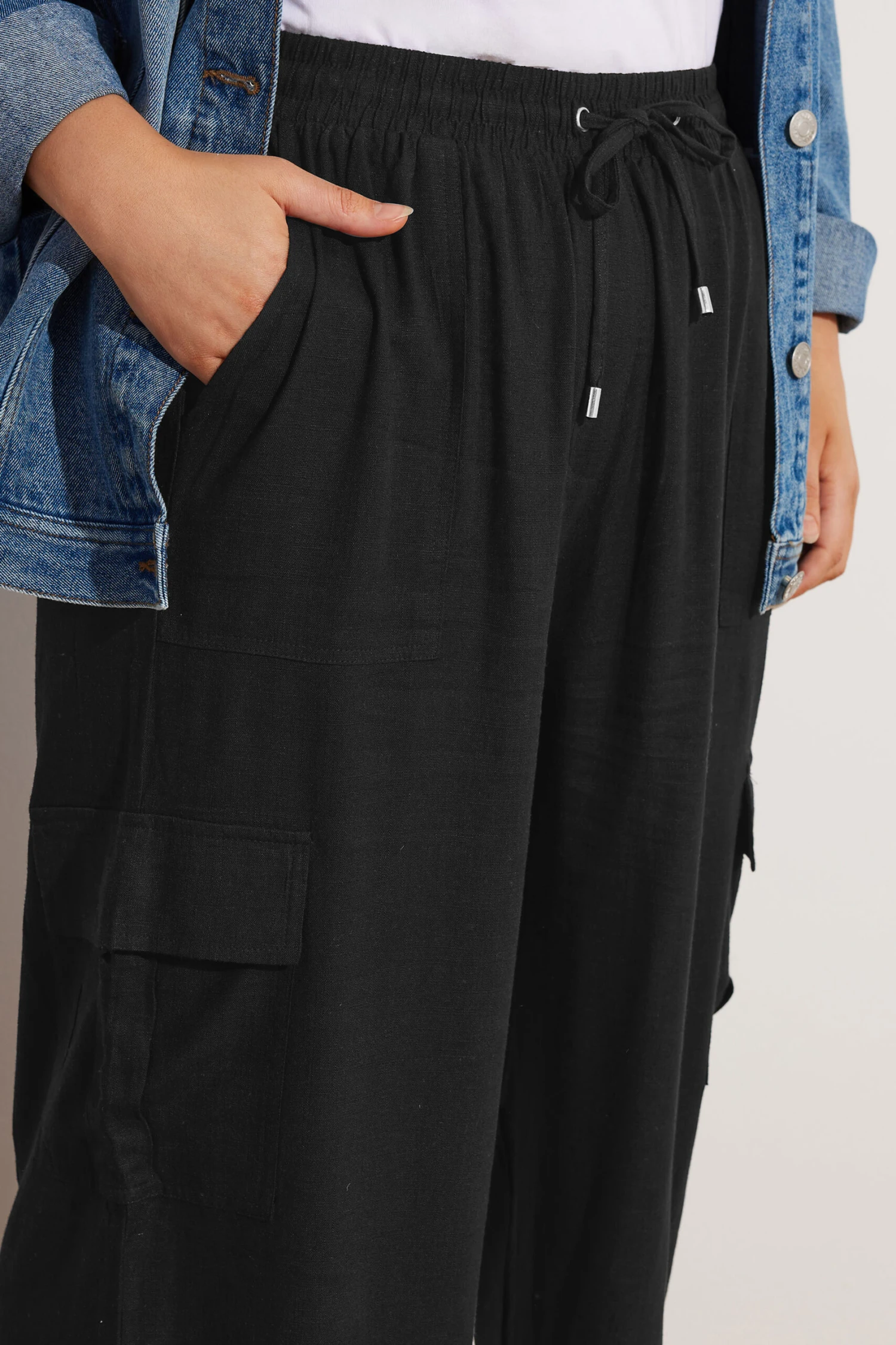 YOURS - Pantalon Wide Leg Cargo Noir En Lin 6 YOURS - Pantalon Wide Leg Cargo Noir En Lin – Image 4