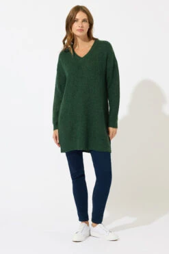 M&Co Green V-Neck Tunic Jumper 10 M&Co Green V-Neck Tunic Jumper -Evans Boutique da7b8044 24fd 4d 502451 B