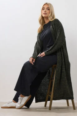 YOURS - Cardigan Maxi Noir & Vert Kaki En Maille -Evans Boutique dbcba10e 9375 4d 280401 B