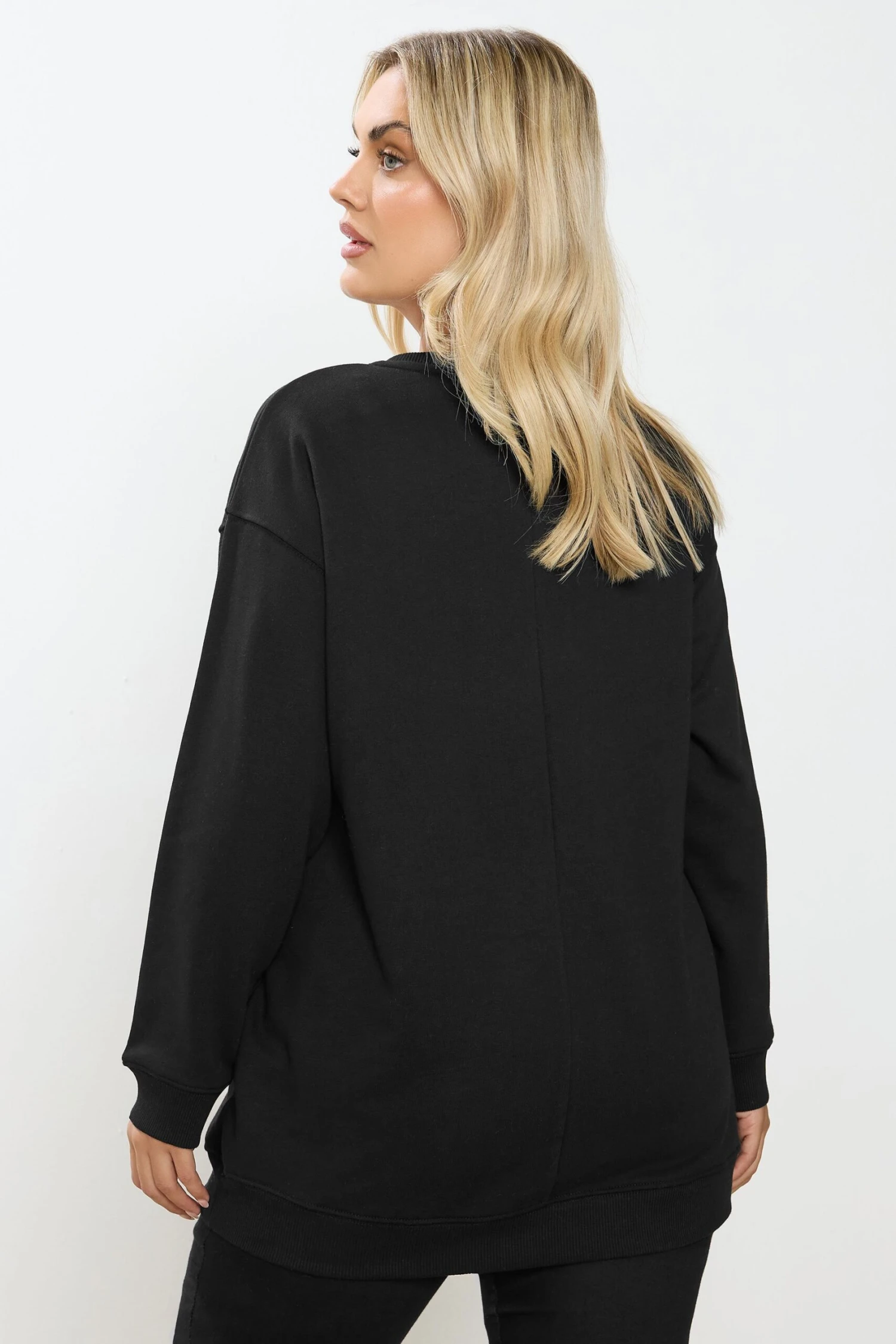 YOURS Curve Sweat-shirt Noir à Paillettes Et Lèvres Léopard 5 YOURS Curve Sweat-shirt Noir à Paillettes Et Lèvres Léopard – Image 3