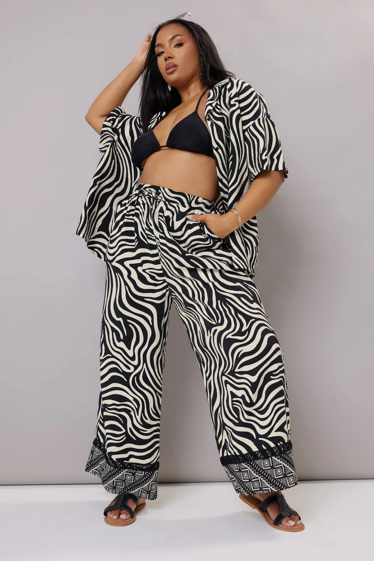 YOURS - Chemisier Noir & Blanc Zébré Manches Courtes 5 YOURS - Chemisier Noir & Blanc Zébré Manches Courtes – Image 3