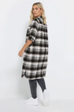 YOURS - Chemisier Maxi Noir & Blanc à Carreaux Manches Longues -Evans Boutique deff7486 7d5d 47 330584 C