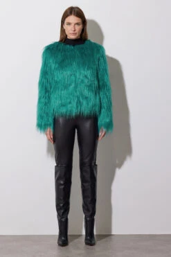 STAR Green Faux Fur Coat 18 STAR Green Faux Fur Coat -Evans Boutique e26e0301 e890 4d 110627 G
