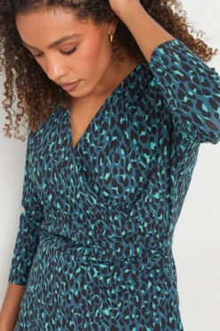M&Co Teal Blue Leopard Print Wrap Top 10 M&Co Teal Blue Leopard Print Wrap Top -Evans Boutique e2aaa882 a56c 46 502012 D
