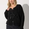 LIMITED COLLECTION Cardigan Curve En Satin Noir Avec Nœud Sur Le Devant -Evans Boutique e39e4aa3 cd8b 4c 216969 B