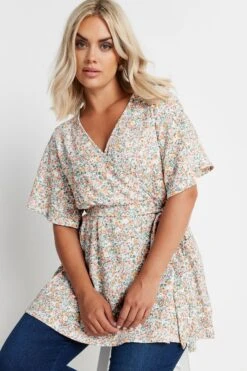 YOURS - Top Blanc Floral Design Cache-Coeur Texturé