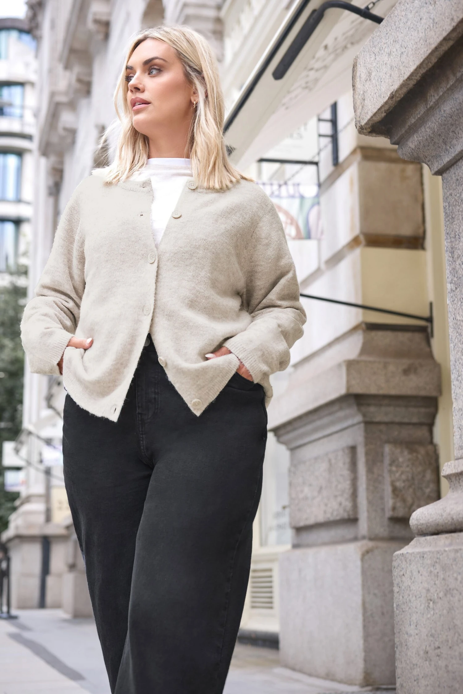 YOURS - Cardigan Beige Design Boutonné Manches Longues 3 YOURS - Cardigan Beige Design Boutonné Manches Longues