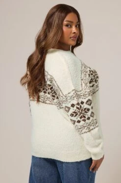 YOURS Curve Pull Blanc Ivoire En Jacquard Bouclé 11 YOURS Curve Pull Blanc Ivoire En Jacquard Bouclé -Evans Boutique e58ad04a 34ec 42 280666 C