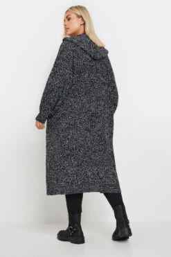 YOURS - Cardigan Gris Maxi En Maille à Capuche 9 YOURS - Cardigan Gris Maxi En Maille à Capuche -Evans Boutique e98c2574 8df5 4a 280402 C