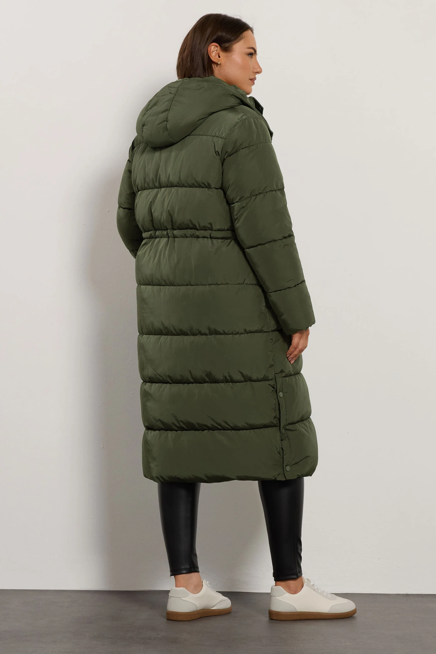 EVANS Curve Khaki Green Maxi Puffer Coat 6 EVANS Curve Khaki Green Maxi Puffer Coat – Image 4