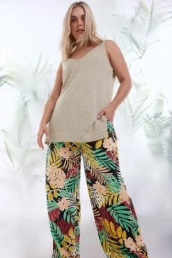 YOURS - Pantalon Wide Leg Noir Design Multi Tropical 12 YOURS - Pantalon Wide Leg Noir Design Multi Tropical -Evans Boutique ec9ae1fa 7402 44 143724 280162 L2