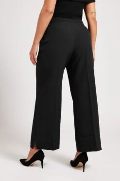 YOURS LONDON - Pantalon à Pince Noir Coupe Wide Leg 11 YOURS LONDON - Pantalon à Pince Noir Coupe Wide Leg -Evans Boutique ede08929 d160 4c 162594 C