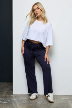 Pantalon Ample De Yoga Bleu Marine En Jersey 11 Pantalon Ample De Yoga Bleu Marine En Jersey -Evans Boutique ede994a4 0c29 49 142022 C