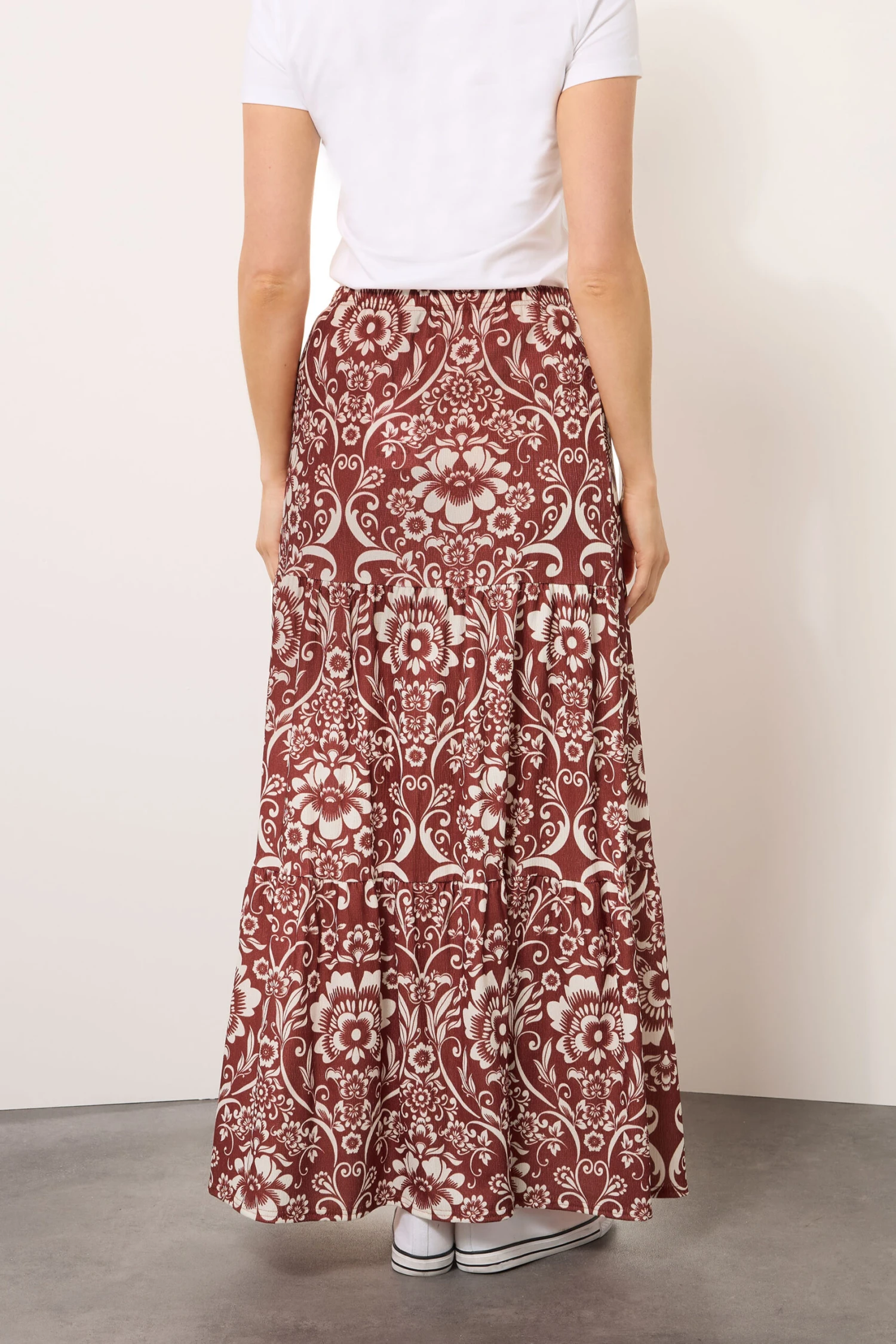 LTS Tall Red Floral Print Tiered Maxi Skirt 5 LTS Tall Red Floral Print Tiered Maxi Skirt – Image 3
