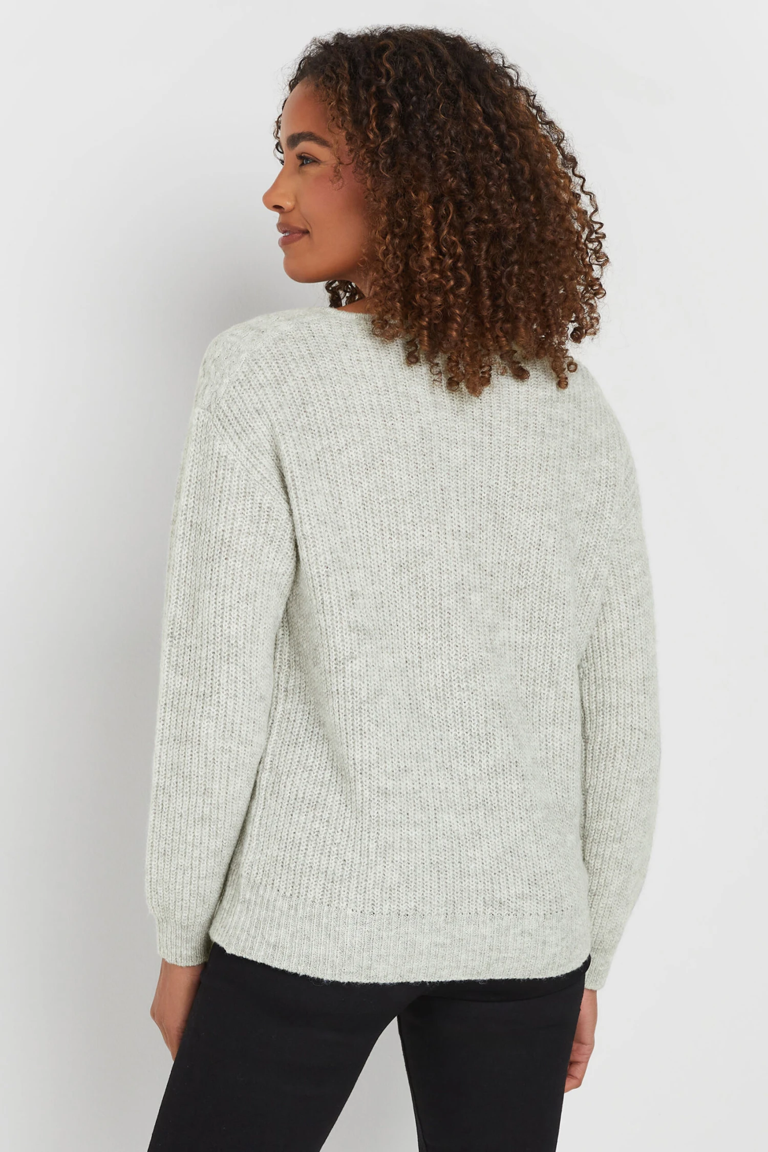 M&Co Grey V-Neck Cable Knit Shoulder Jumper 5 M&Co Grey V-Neck Cable Knit Shoulder Jumper – Image 3