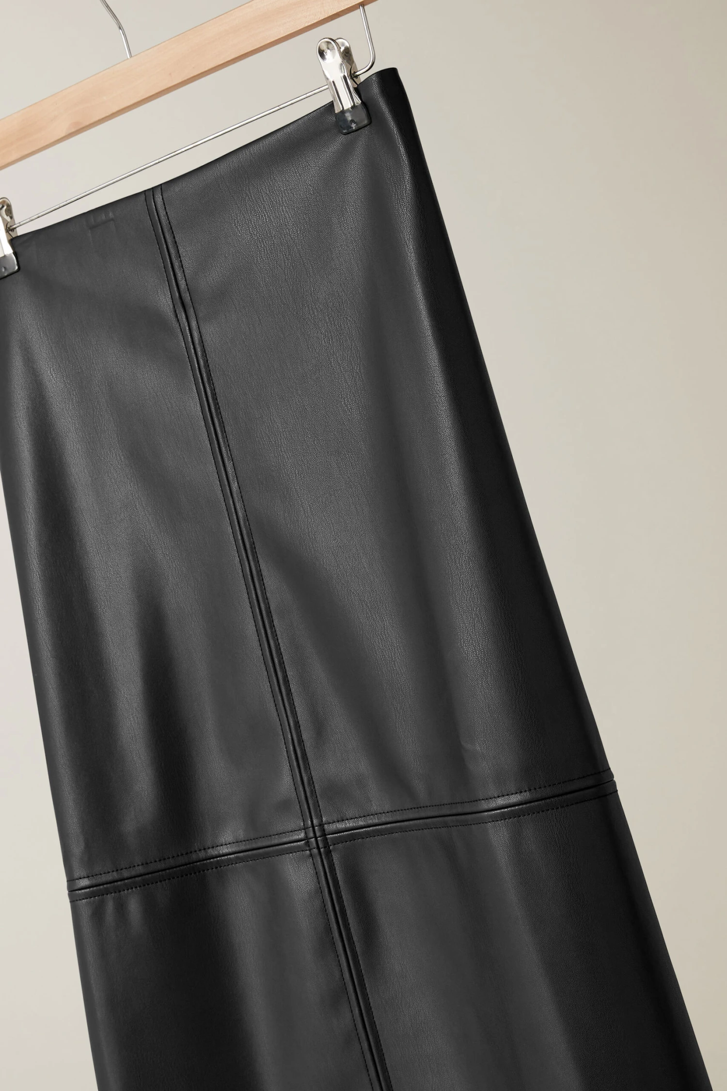 EVANS Curve Black Faux Leather Skirt 8 EVANS Curve Black Faux Leather Skirt – Image 6