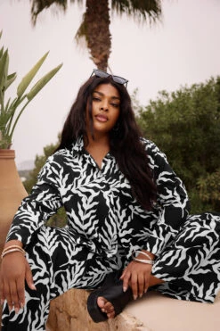 LIMITED COLLECTION - Chemisier Boyfriend Noir Imprimé Feuilles