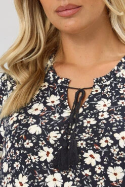 YOURS Curve Chemisier Noir à Volants Et Col Noué à Fleurs 12 YOURS Curve Chemisier Noir à Volants Et Col Noué à Fleurs -Evans Boutique f45a5d4b c3dc 46 322757 D