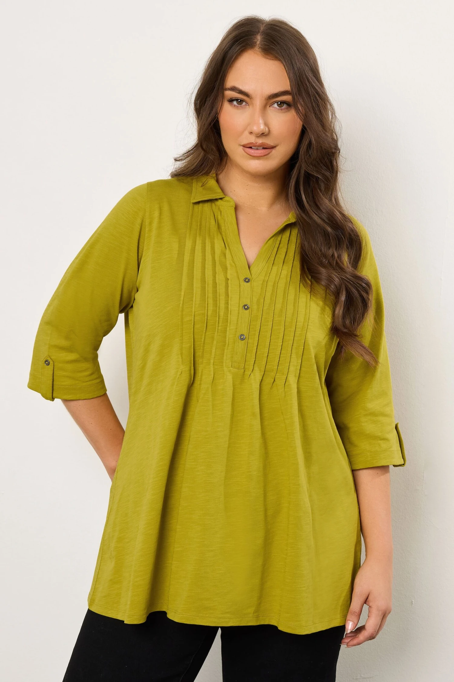 EVANS Curve Green Pintuck Henley Top 3 EVANS Curve Green Pintuck Henley Top