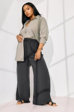 YOURS - Pantalon Wide Leg Plissé à Poches Noir