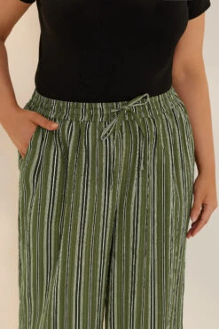 YOURS - Pantalon Wide Leg Vert à Rayures Texturé -Evans Boutique f72ab2d0 f119 4d 310108 E