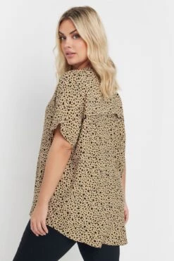 YOURS - Chemisier Marron à Pois Manches Courtes 9 YOURS - Chemisier Marron à Pois Manches Courtes -Evans Boutique fbaf4977 0580 4a 174999 C