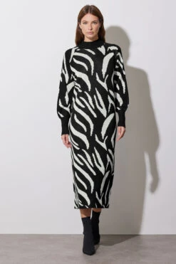 STAR Black Zebra Jumper Dress 9 STAR Black Zebra Jumper Dress -Evans Boutique fd88a0cc a2a9 4c 110607 A